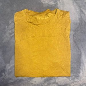 Lululemon T-shirt